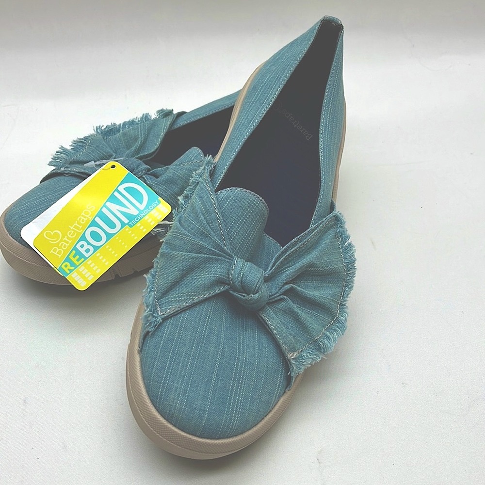 New BareTraps slip on shoes